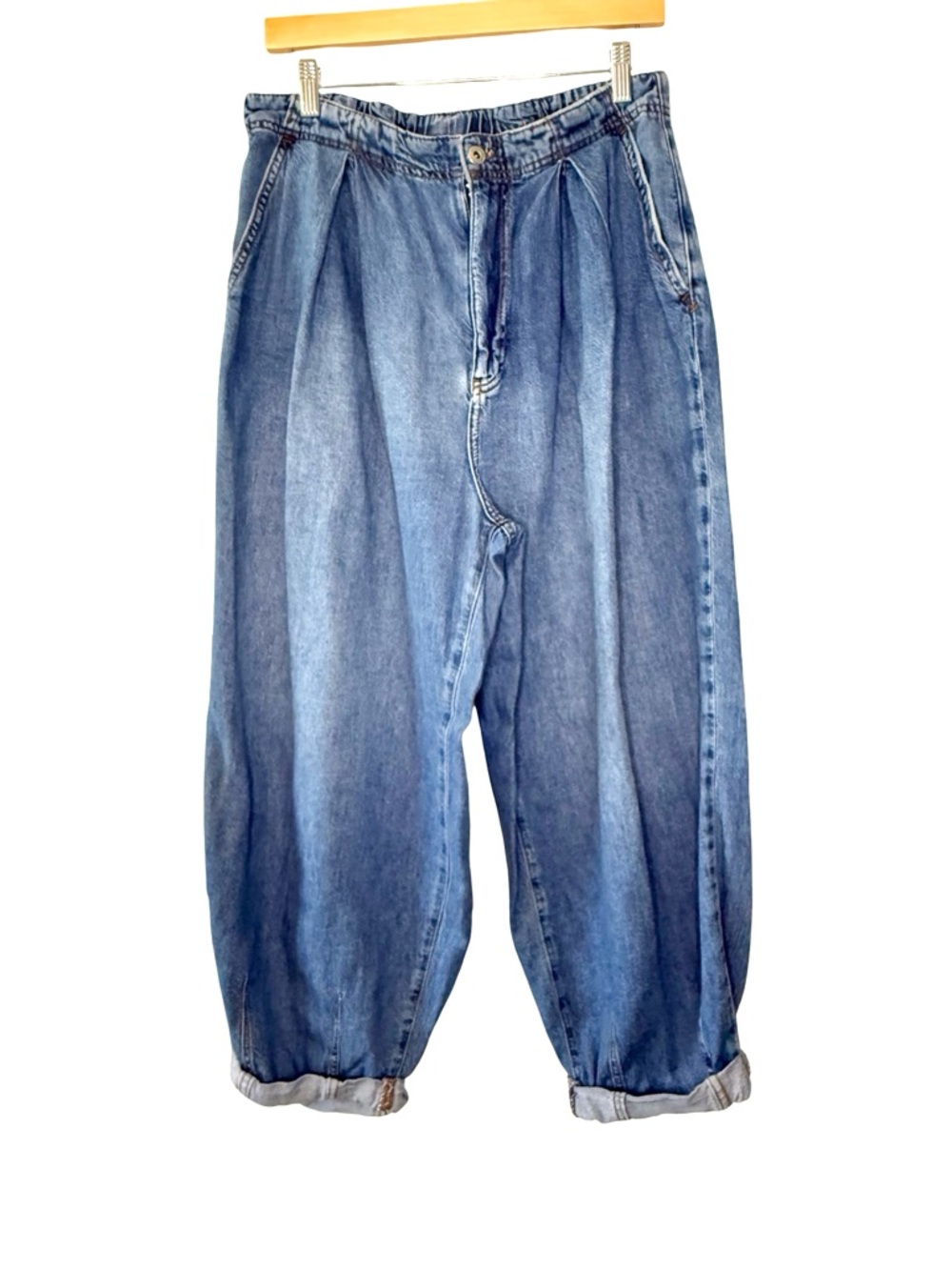 Pilcro Pleated Boyfriend Jeans in Washed Blue - Picture 6 of 9